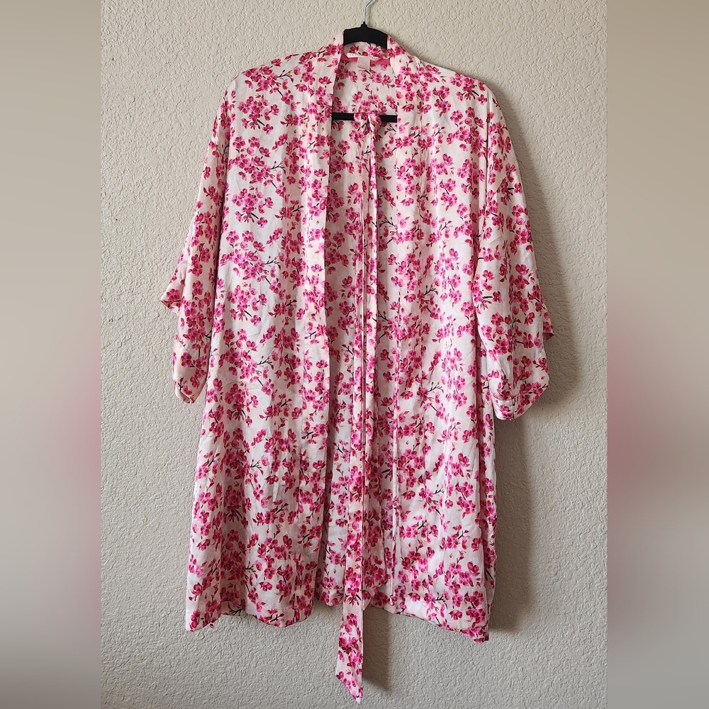 Victoria's Secret floral pink lightweight silky feel robe SzS/M